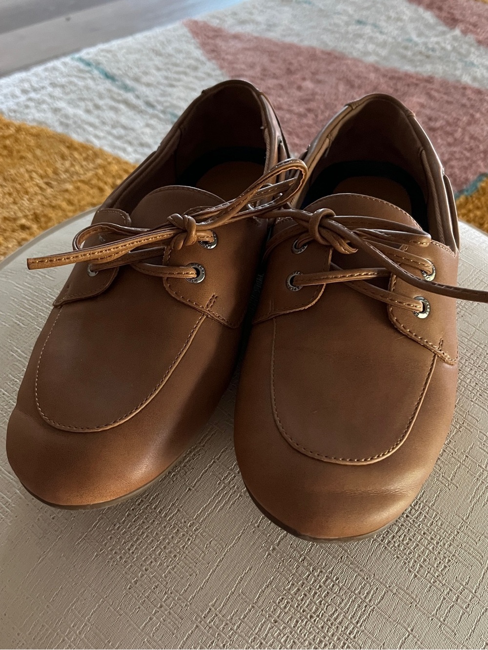 Sperry Mila Flat Lace-Up Casual Shoe - size 7